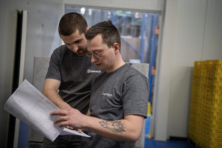 Personeel Desmaco bestudeerd document